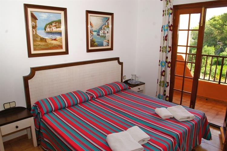 Bahia Park Otel Cala En Porter  Dış mekan fotoğraf