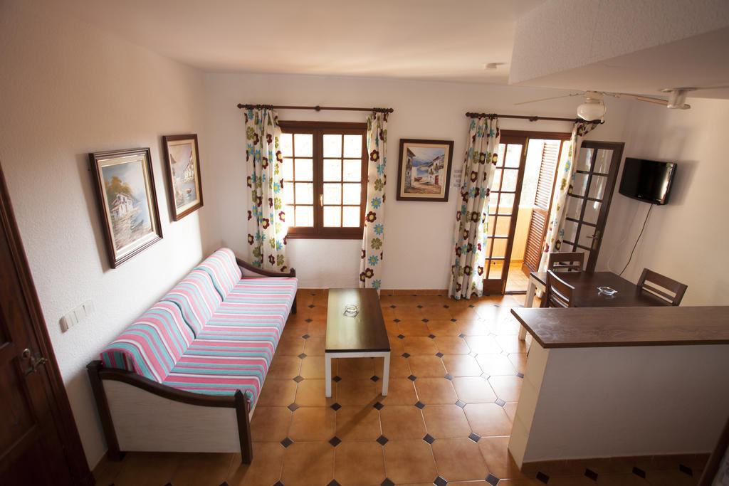 Bahia Park Otel Cala En Porter  Dış mekan fotoğraf